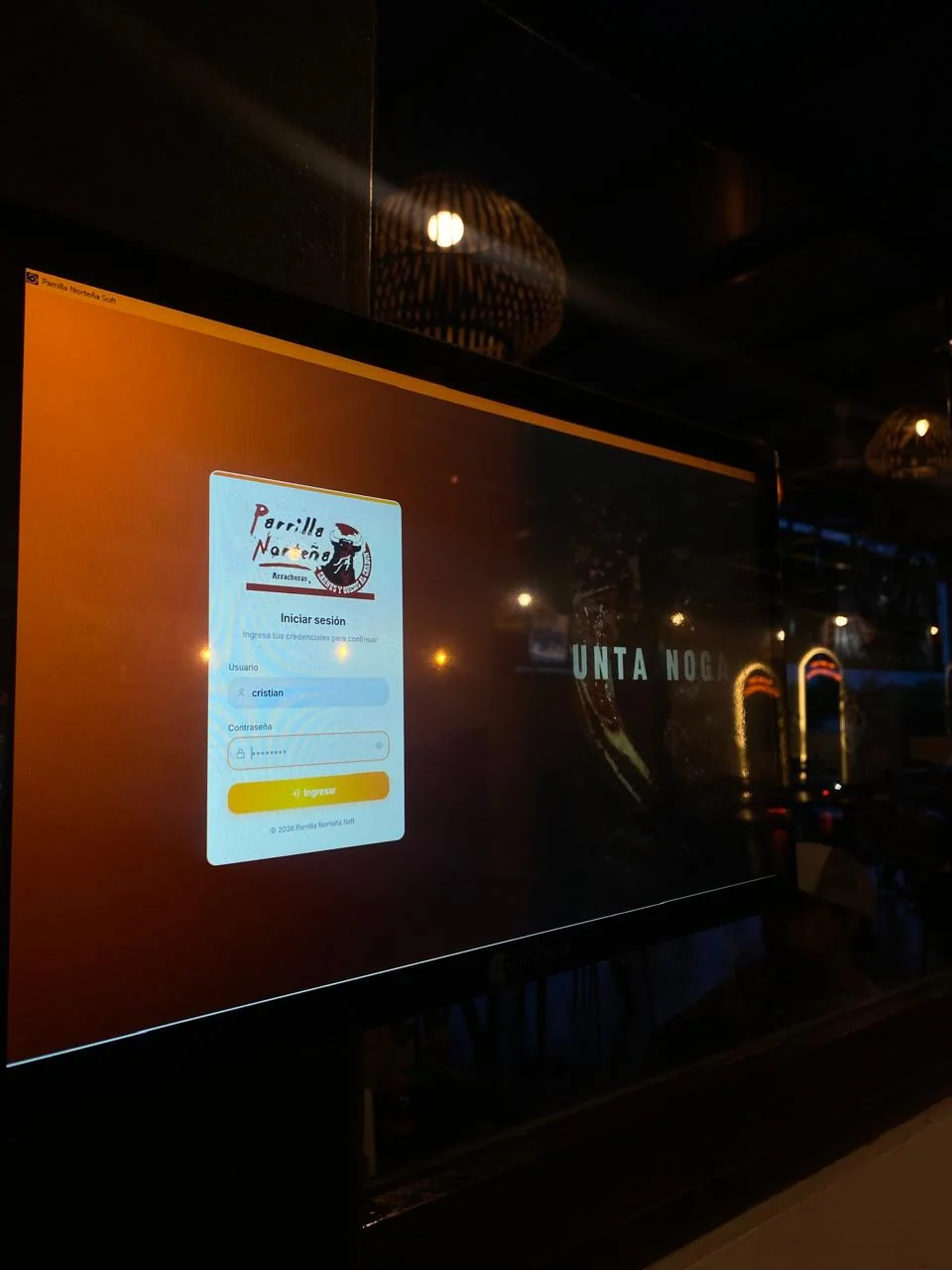 Punto de venta de ParrillaNorteña Soft en operación dentro del restaurante